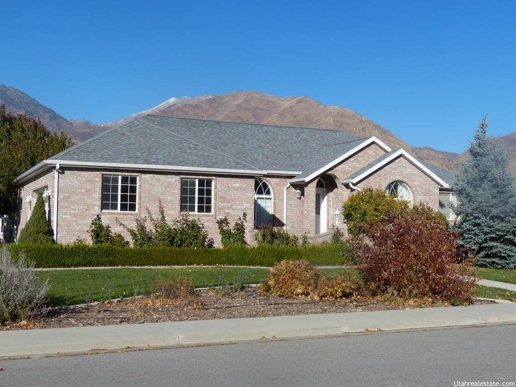 Homes for sale with motherinlaw apartmetns in Utah County 8014770219