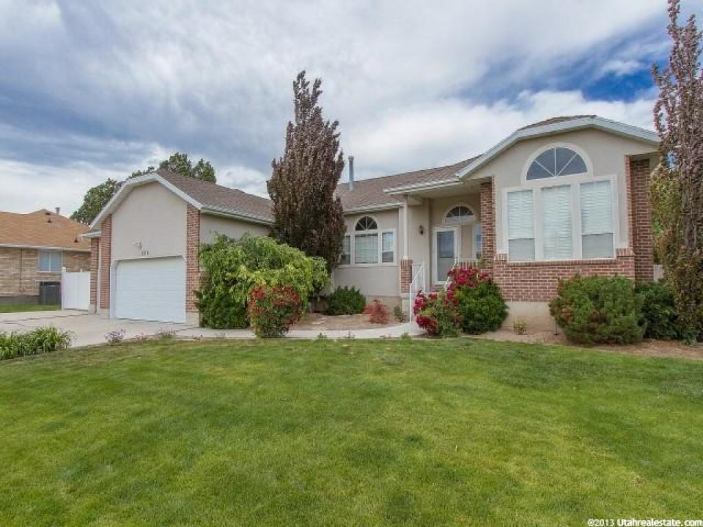 1316 W SHELLBROOKE DR, South Jordan UT 84095