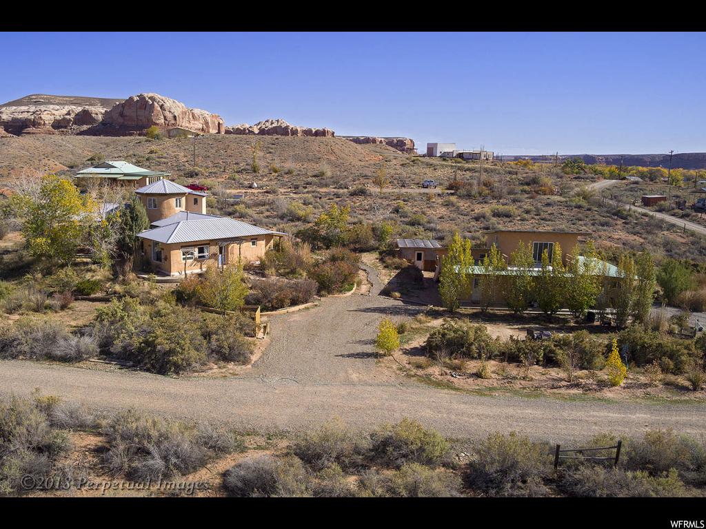 Homes in Bluff, Utah Arches Real Estate Group