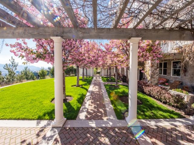 1622 E Connecticut DR, Salt Lake City, Utah 84103, 4 Bedrooms Bedrooms, ,5 BathroomsBathrooms,Single family,For sale,E Connecticut DR,1582166