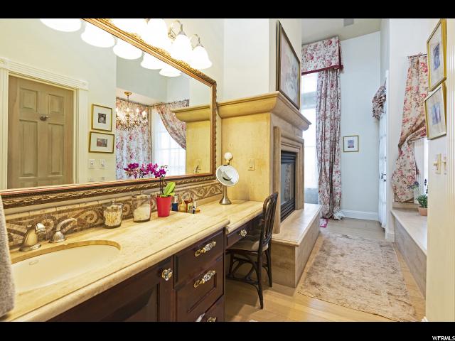 1622 E Connecticut DR, Salt Lake City, Utah 84103, 4 Bedrooms Bedrooms, ,5 BathroomsBathrooms,Single family,For sale,E Connecticut DR,1582166