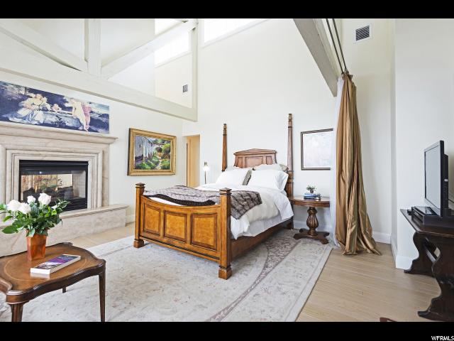 1622 E Connecticut DR, Salt Lake City, Utah 84103, 4 Bedrooms Bedrooms, ,5 BathroomsBathrooms,Single family,For sale,E Connecticut DR,1582166