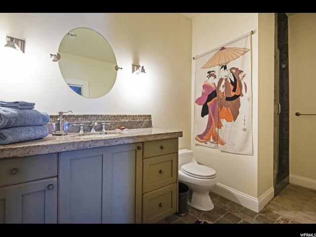 1622 E Connecticut DR, Salt Lake City, Utah 84103, 4 Bedrooms Bedrooms, ,5 BathroomsBathrooms,Single family,For sale,E Connecticut DR,1582166