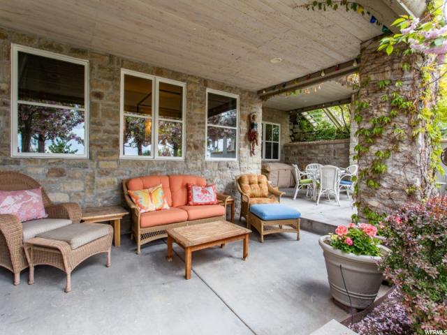 1622 E Connecticut DR, Salt Lake City, Utah 84103, 4 Bedrooms Bedrooms, ,5 BathroomsBathrooms,Single family,For sale,E Connecticut DR,1582166