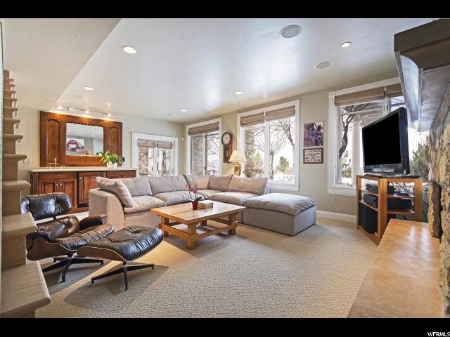 1622 E Connecticut DR, Salt Lake City, Utah 84103, 4 Bedrooms Bedrooms, ,5 BathroomsBathrooms,Single family,For sale,E Connecticut DR,1582166