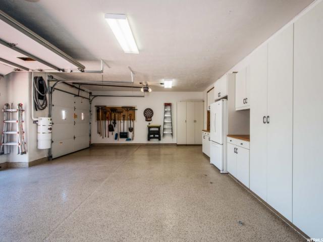 3281 E Falcon Heights S LN, Cottonwood Heights, Utah 84093, 4 Bedrooms Bedrooms, ,4 BathroomsBathrooms,Single family,Under Contract,E Falcon Heights S LN,1598378