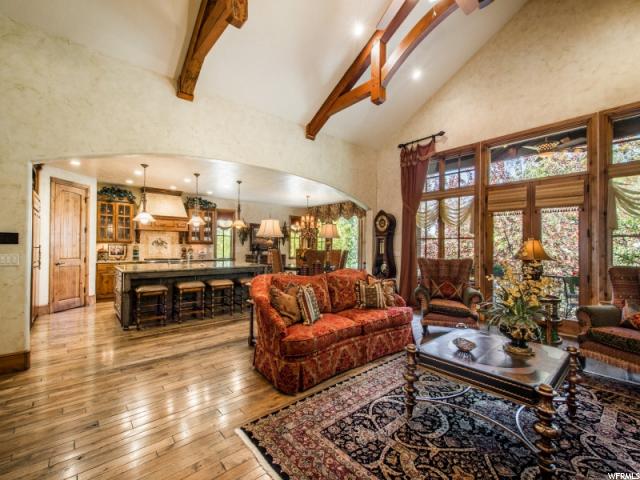 3281 E Falcon Heights S LN, Cottonwood Heights, Utah 84093, 4 Bedrooms Bedrooms, ,4 BathroomsBathrooms,Single family,Under Contract,E Falcon Heights S LN,1598378