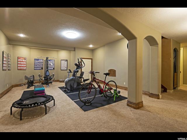 13477 S Aintree E AVE, Draper, Utah 84020, 5 Bedrooms Bedrooms, ,5 BathroomsBathrooms,Single family,For sale,S Aintree E AVE,1599701