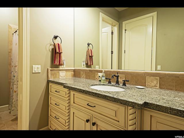 13477 S Aintree E AVE, Draper, Utah 84020, 5 Bedrooms Bedrooms, ,5 BathroomsBathrooms,Single family,For sale,S Aintree E AVE,1599701