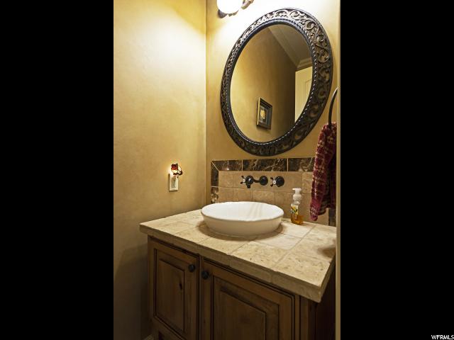 13477 S Aintree E AVE, Draper, Utah 84020, 5 Bedrooms Bedrooms, ,5 BathroomsBathrooms,Single family,For sale,S Aintree E AVE,1599701