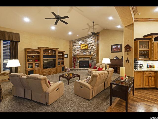 13477 S Aintree E AVE, Draper, Utah 84020, 5 Bedrooms Bedrooms, ,5 BathroomsBathrooms,Single family,For sale,S Aintree E AVE,1599701