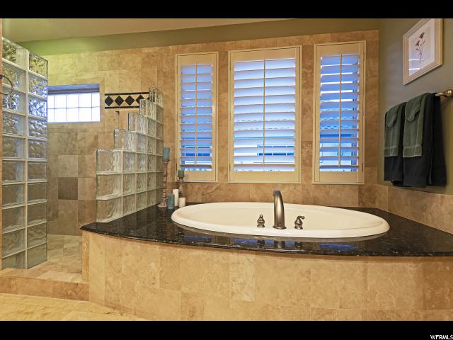 13477 S Aintree E AVE, Draper, Utah 84020, 5 Bedrooms Bedrooms, ,5 BathroomsBathrooms,Single family,For sale,S Aintree E AVE,1599701