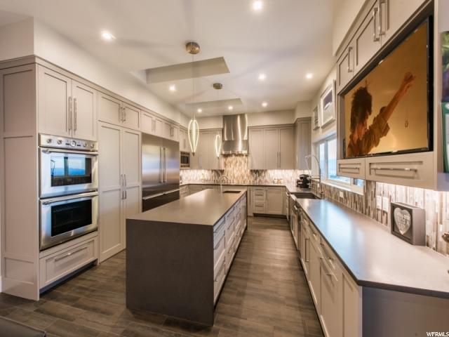 3877 E Alta Approach S, Sandy, Utah 84092, 4 Bedrooms Bedrooms, ,5 BathroomsBathrooms,Single family,Under Contract,E Alta Approach S,1599773
