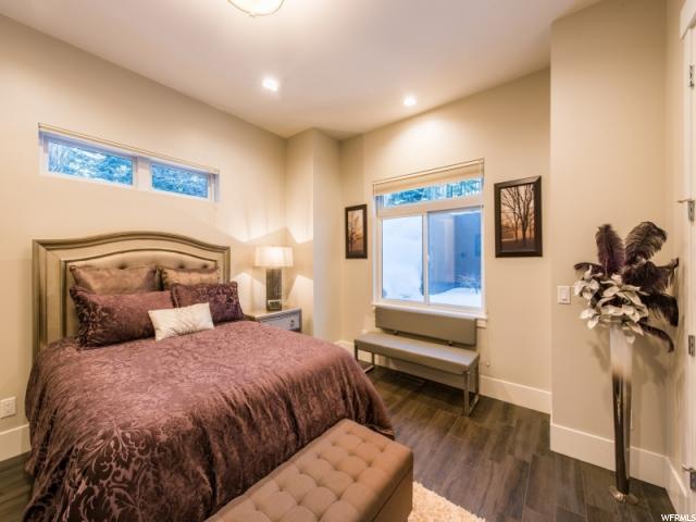3877 E Alta Approach S, Sandy, Utah 84092, 4 Bedrooms Bedrooms, ,5 BathroomsBathrooms,Single family,Under Contract,E Alta Approach S,1599773