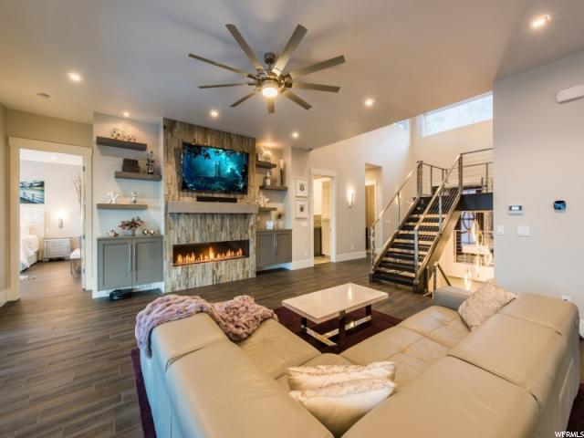 3877 E Alta Approach S, Sandy, Utah 84092, 4 Bedrooms Bedrooms, ,5 BathroomsBathrooms,Single family,Under Contract,E Alta Approach S,1599773