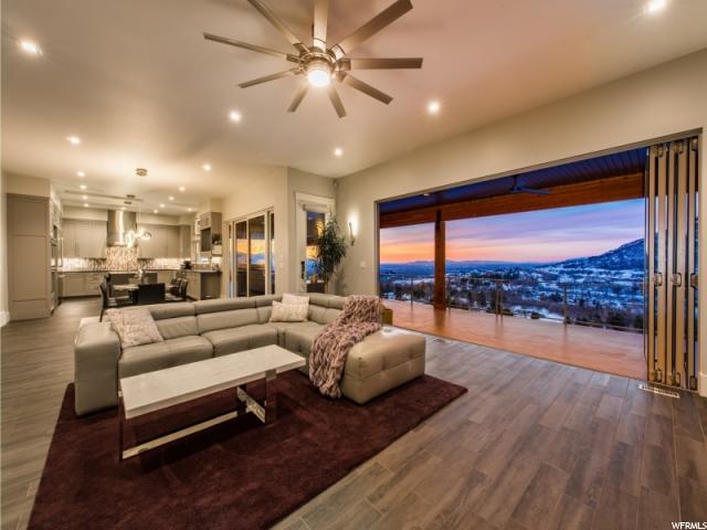 3877 E Alta Approach S, Sandy, Utah 84092, 4 Bedrooms Bedrooms, ,5 BathroomsBathrooms,Single family,Under Contract,E Alta Approach S,1599773