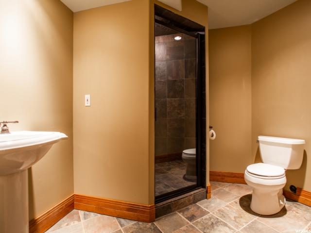 2571 Hidden Canyon LN, Sandy, Utah 84092, 4 Bedrooms Bedrooms, ,5 BathroomsBathrooms,Single family,Under Contract,Hidden Canyon LN,1604747