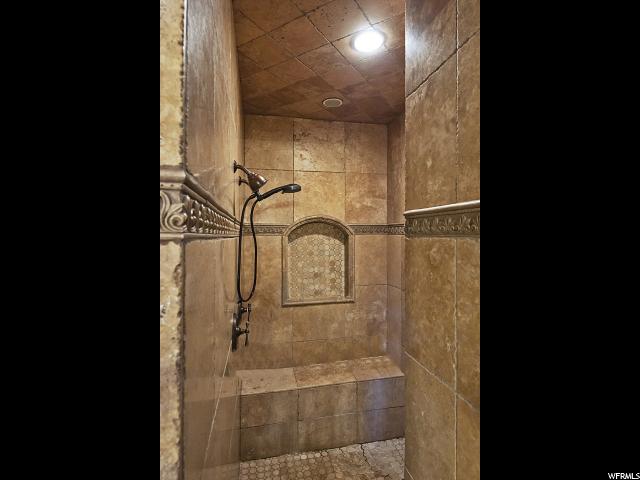 2745 E Kentucky S AVE, Holladay, Utah 84117, 5 Bedrooms Bedrooms, ,5 BathroomsBathrooms,Single family,Under Contract,E Kentucky S AVE,1629357
