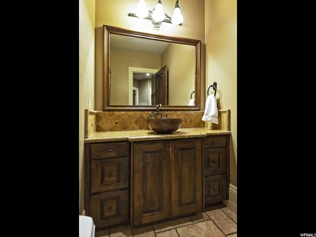 2745 E Kentucky S AVE, Holladay, Utah 84117, 5 Bedrooms Bedrooms, ,5 BathroomsBathrooms,Single family,Under Contract,E Kentucky S AVE,1629357