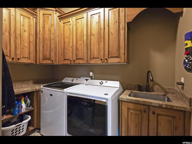 2745 E Kentucky S AVE, Holladay, Utah 84117, 5 Bedrooms Bedrooms, ,5 BathroomsBathrooms,Single family,Under Contract,E Kentucky S AVE,1629357