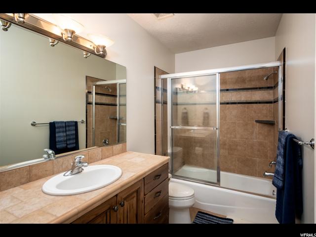 9870 S Granite Slope DR, Sandy, Utah 84092, 5 Bedrooms Bedrooms, ,5 BathroomsBathrooms,Single family,For sale,S Granite Slope DR,1641412