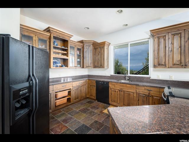 9870 S Granite Slope DR, Sandy, Utah 84092, 5 Bedrooms Bedrooms, ,5 BathroomsBathrooms,Single family,For sale,S Granite Slope DR,1641412