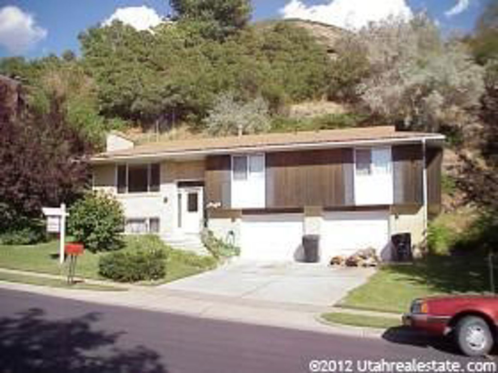 1446 N 400 E, Centerville, UT 84014