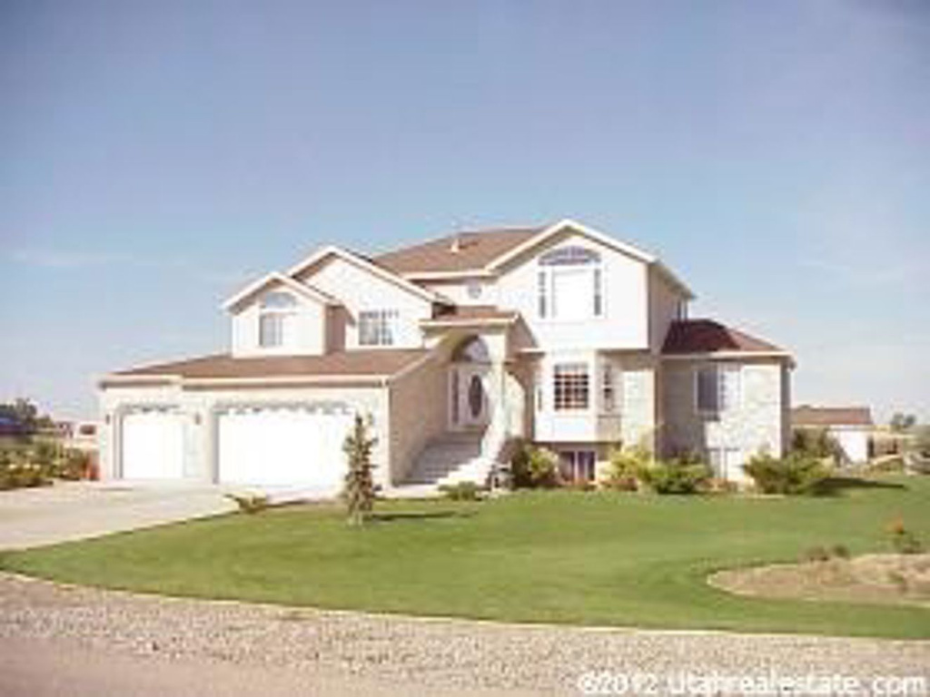 4429 S 6400 W, Hooper, UT 84315