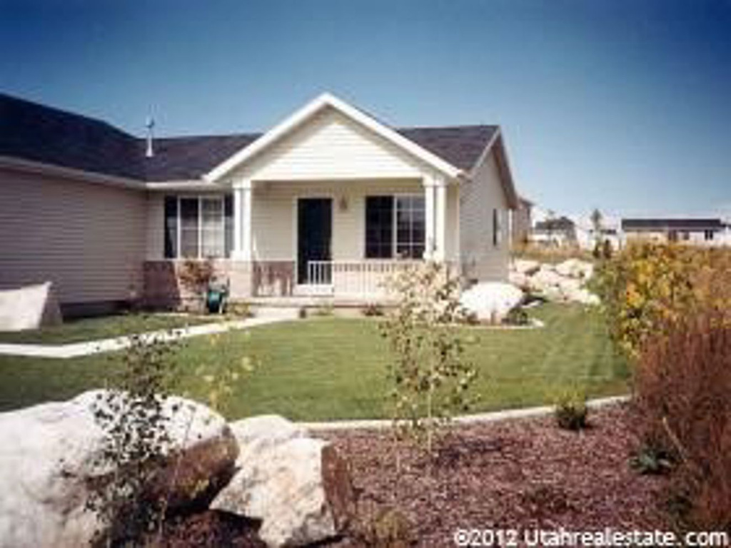 263 E 1325 N, Layton, UT 84041