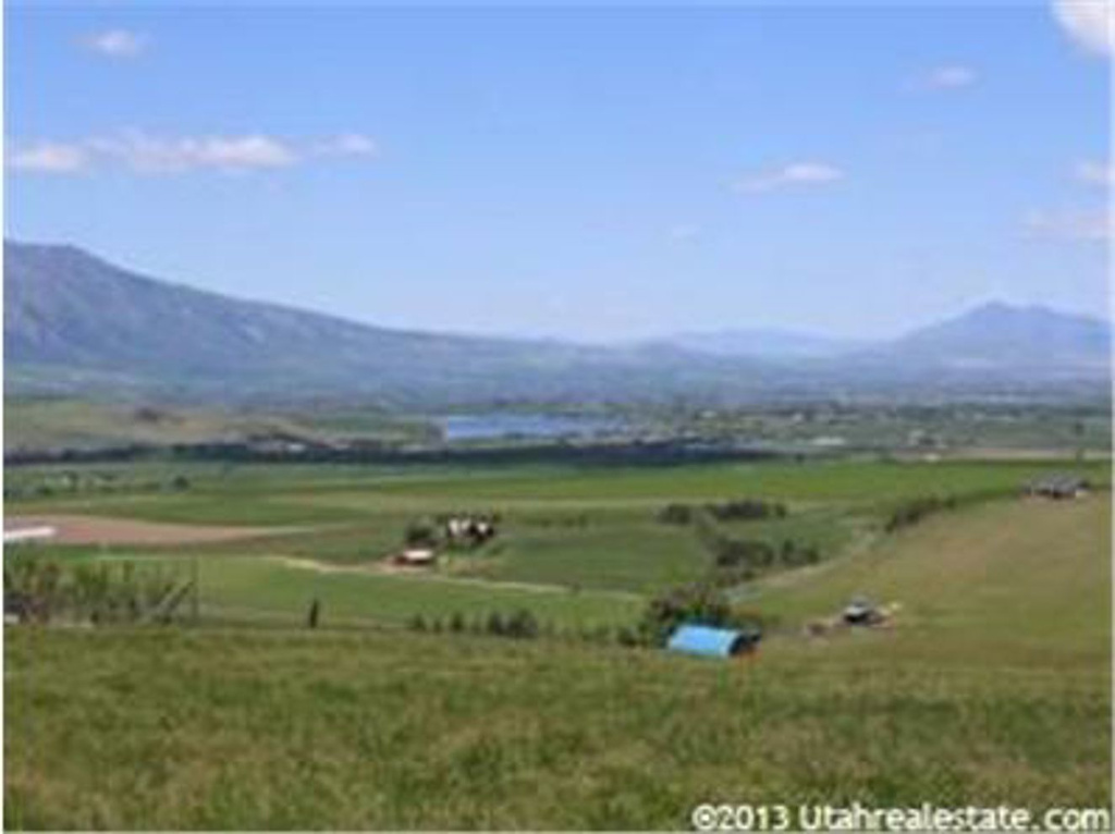990 E 8650 S, Paradise, UT 84328
