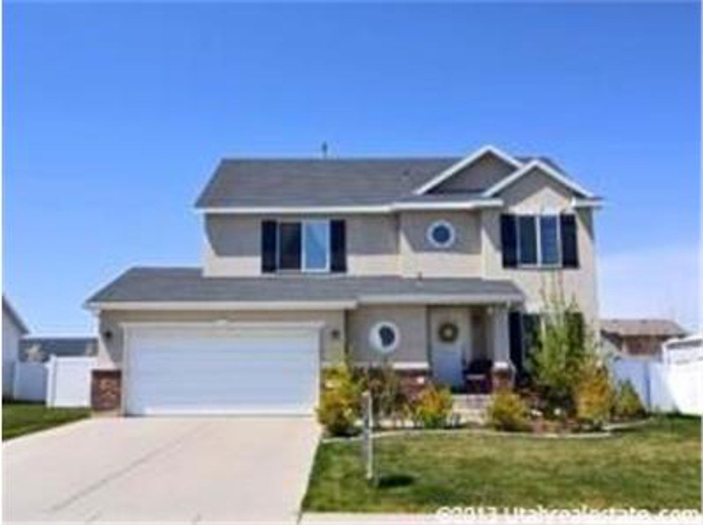 1469 N 2340 W, Clinton, UT 84015