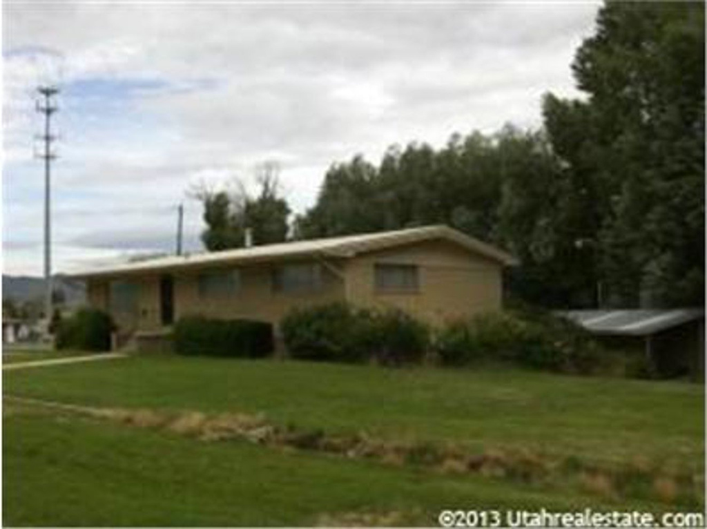 115 E 100 St S, Kamas, UT 84036