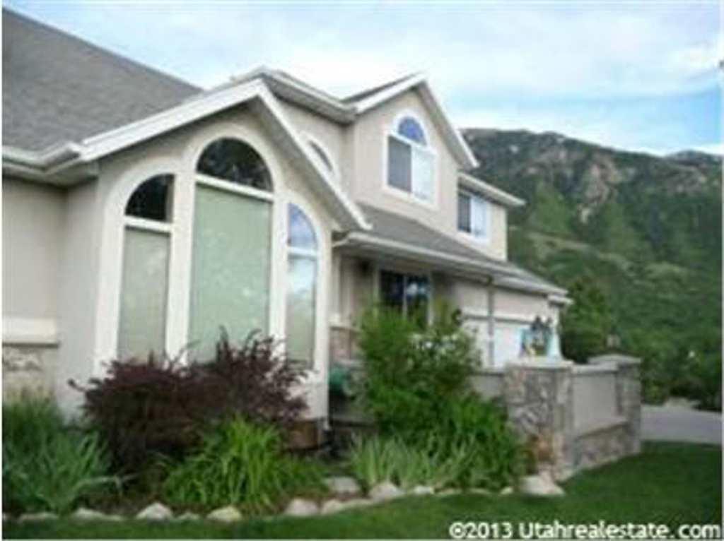 10421 S 3500 E, Sandy, UT 84092