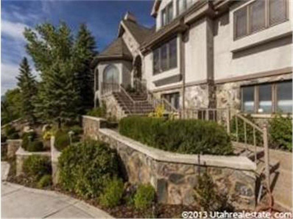 4120 Beus Dr, Ogden, UT 84403
