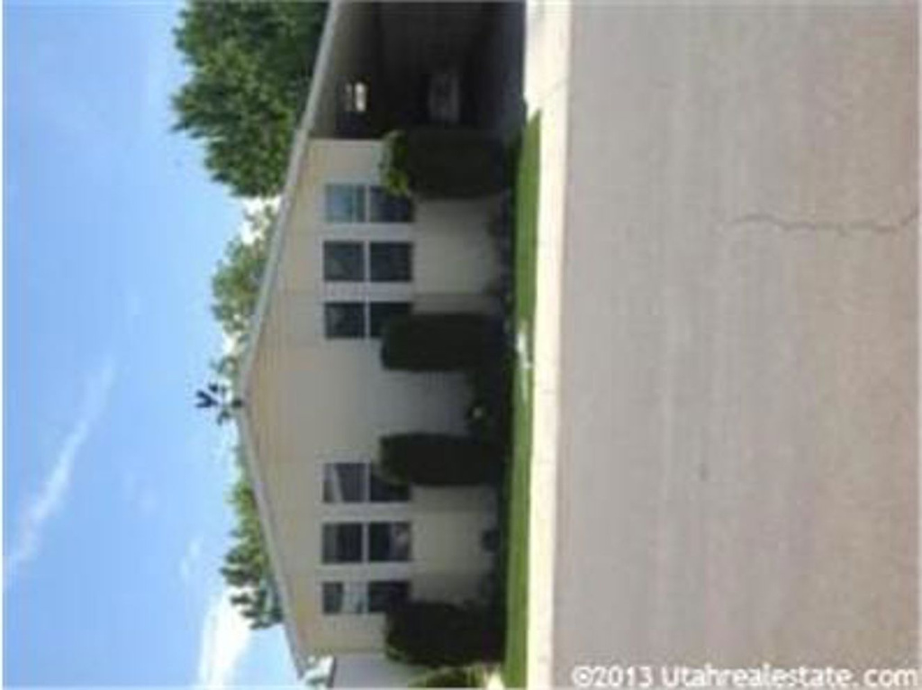 242 E Hidden View Dr S, Sandy, UT 84070