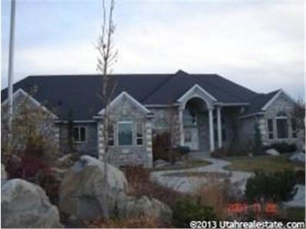 1705 E Oak Ln S, Fruit Heights, UT 84037