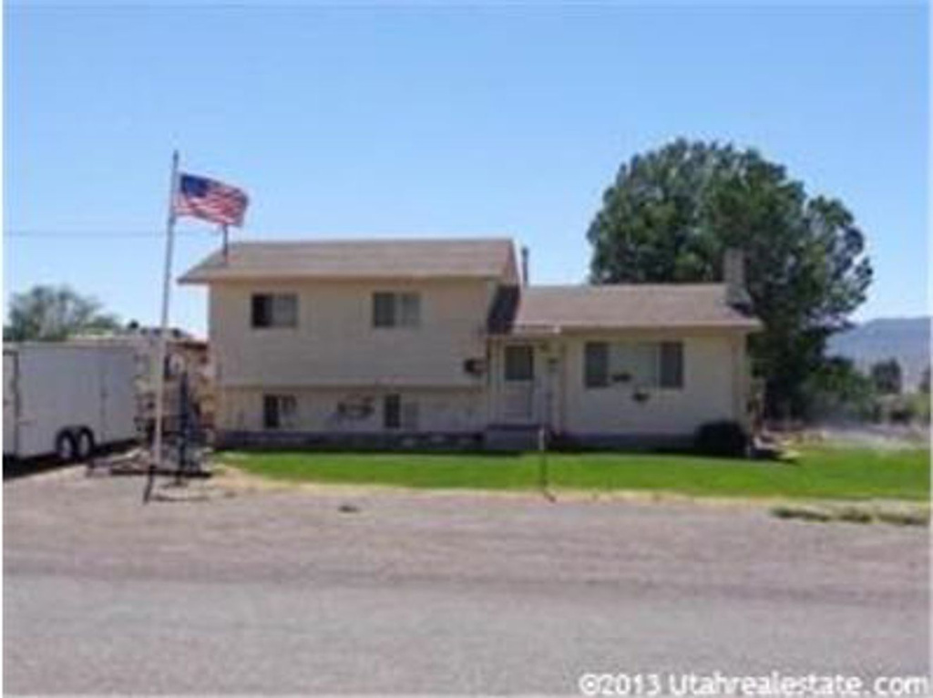 189 N 200 E, Annabella, UT 84711