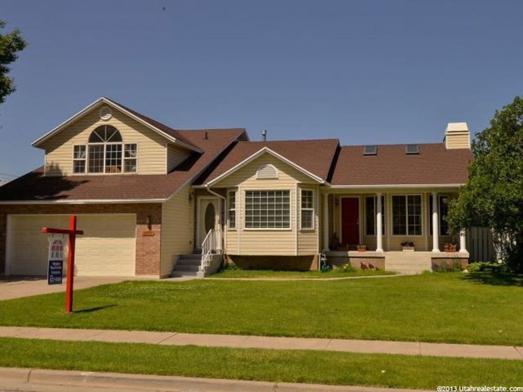 4777 S Glasmann Way E, Ogden, UT 84403