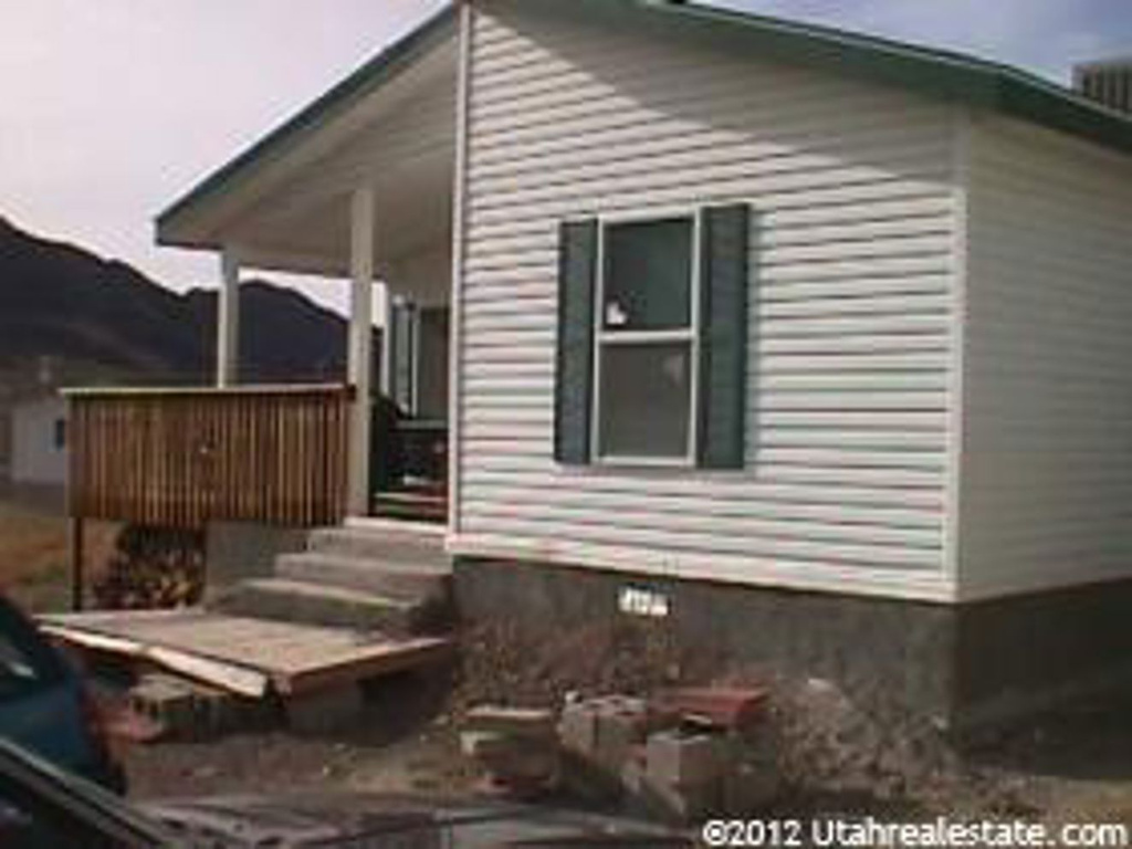 111 N Center St, Eureka, UT 84628