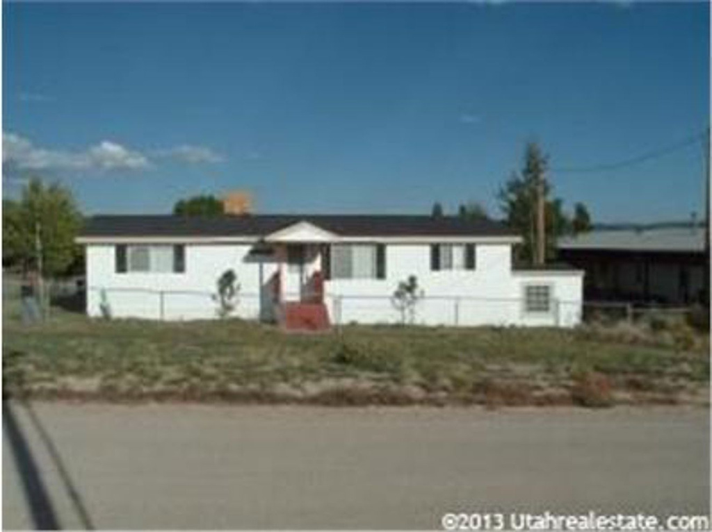 396 N 3rd E, Manila, UT 84046