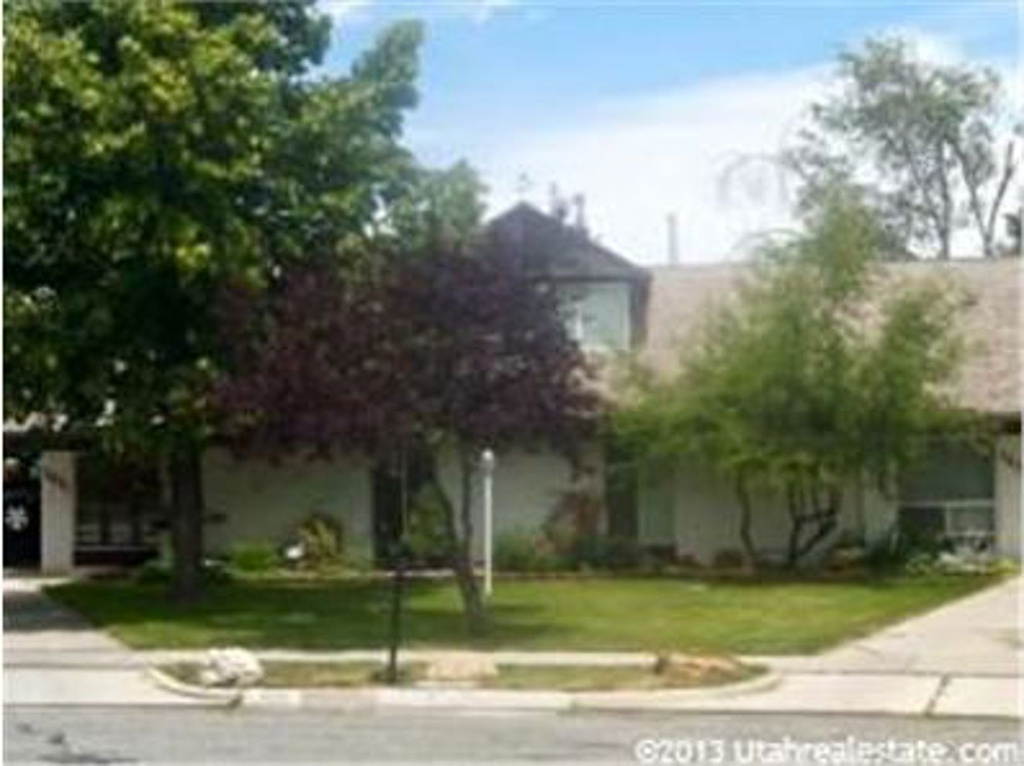 1271 E Hunt Rd S, Murray, UT 84117