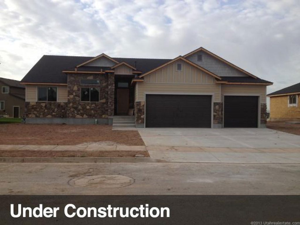 897 W 200 N, Clearfield, UT 84015