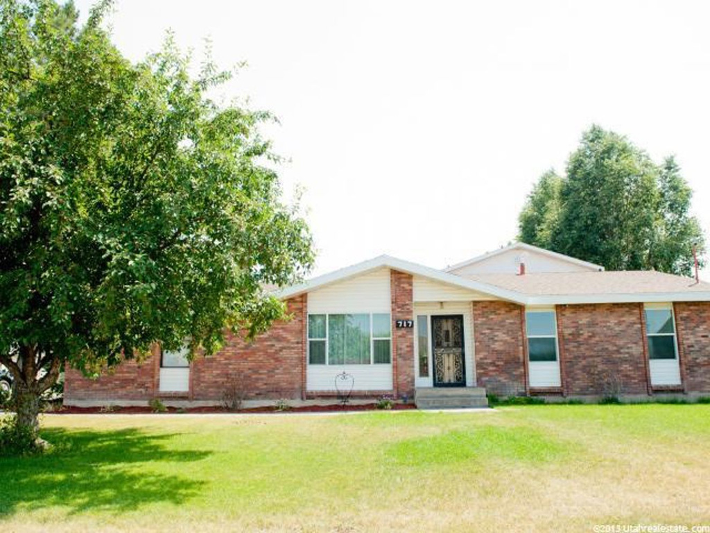 717 W 300 N, Hyrum, UT 84319