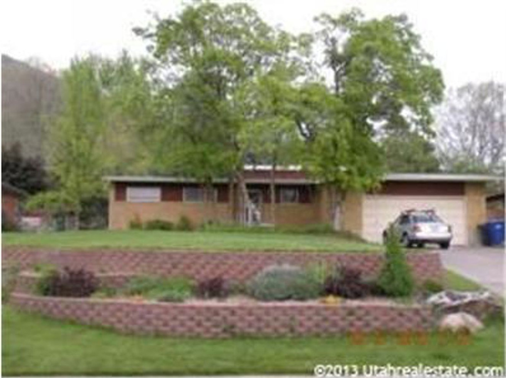 4192 S Edgehill Dr E, Ogden, UT 84403