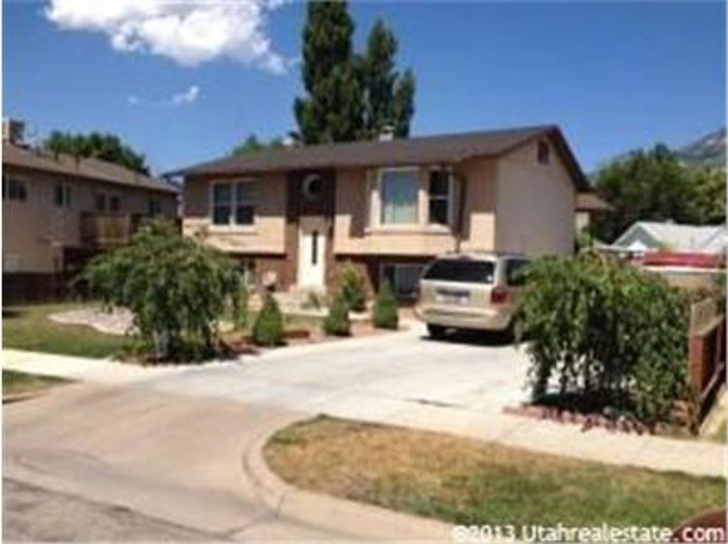 616 S Downs Dr W, Ogden, UT 84404