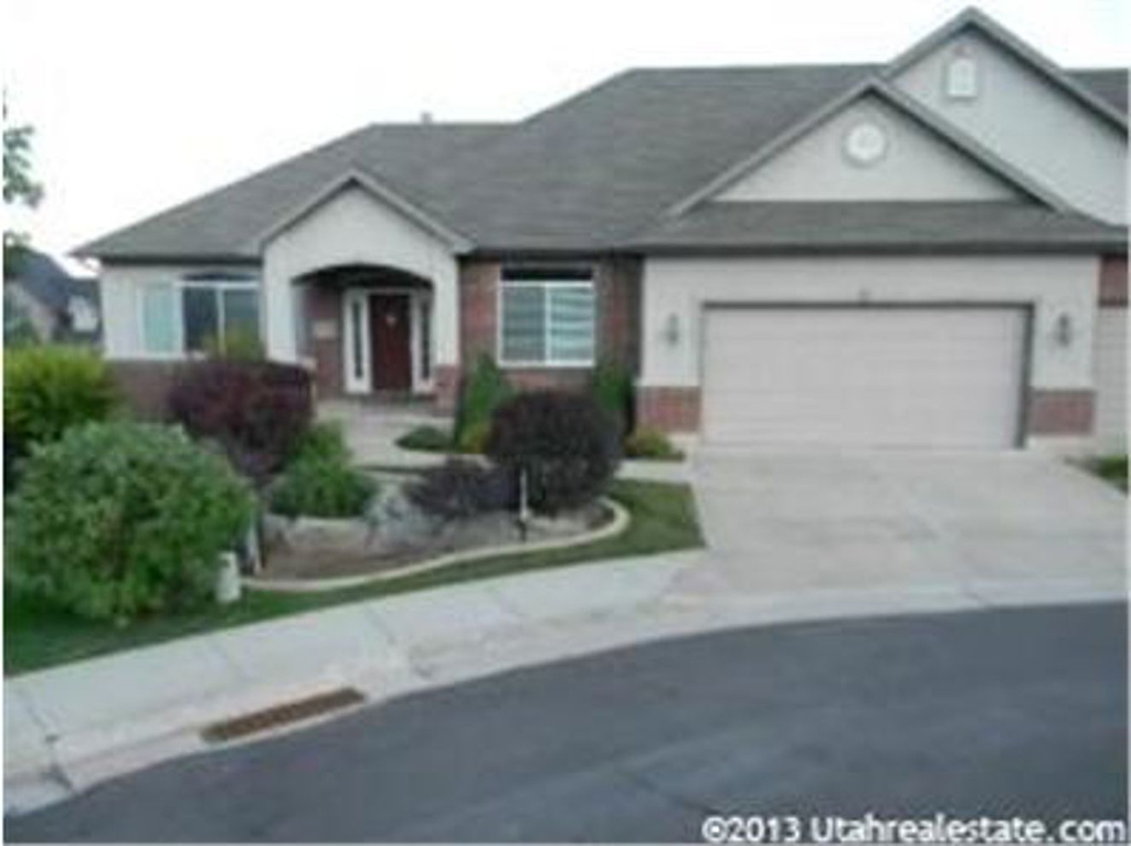 4995 S Wasatch Ct, Ogden, UT 84403