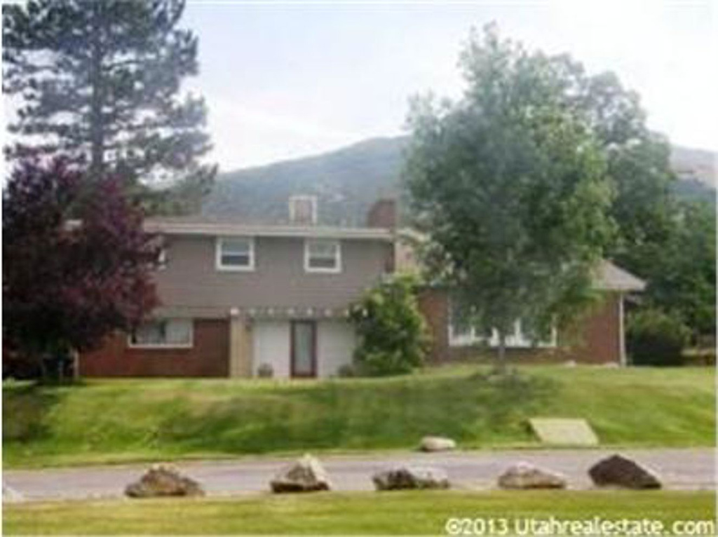 1223 E Green Rd S, Fruit Heights, UT 84037