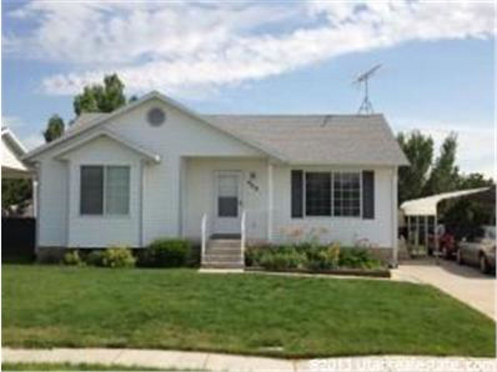 668 W 800 S, Tremonton, UT 84337