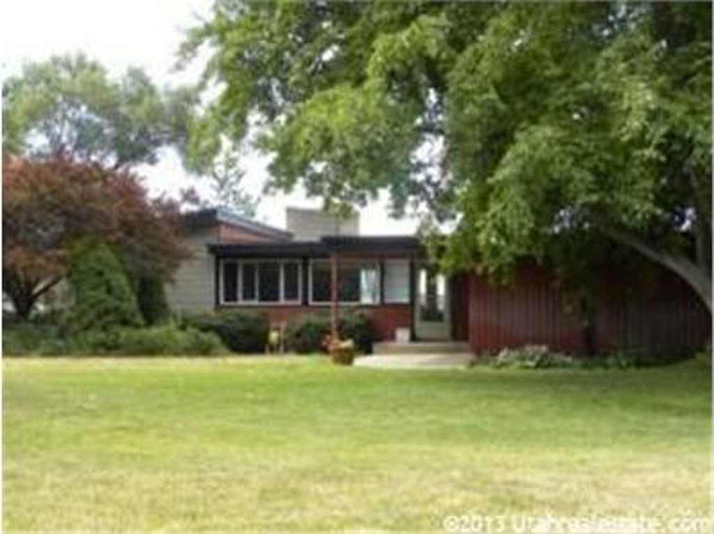 700 Mountain View Dr, River Heights, UT 84321