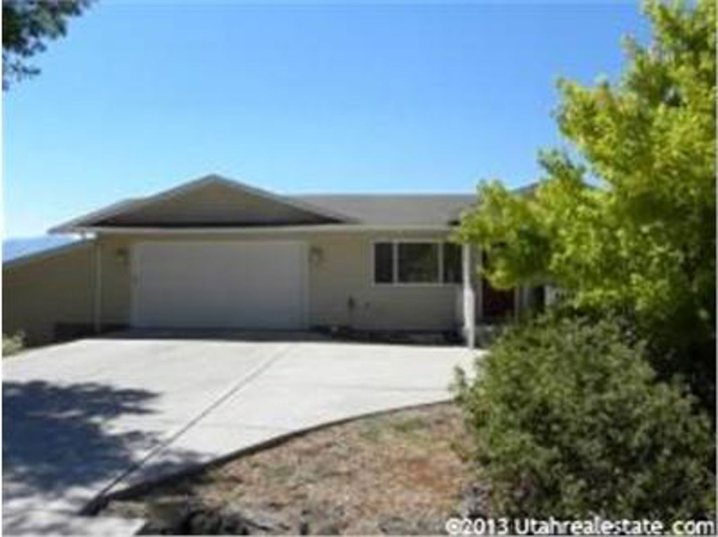 215 N 100 W, Providence, UT 84332